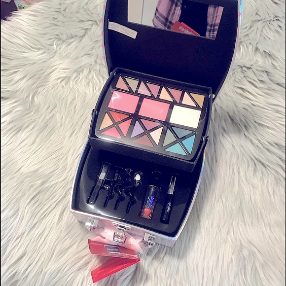 🆕Claire’s Oh•So•Pretty💋Travel Makeup Trunk🍭